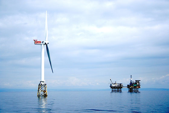 Старите петролни платформи в Северно море може да се използват за съхранение на енергия от вятъра