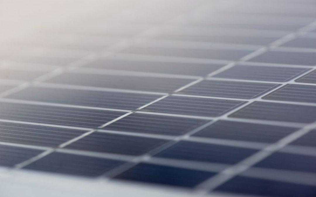 Самозалепващи се фотоволтаици