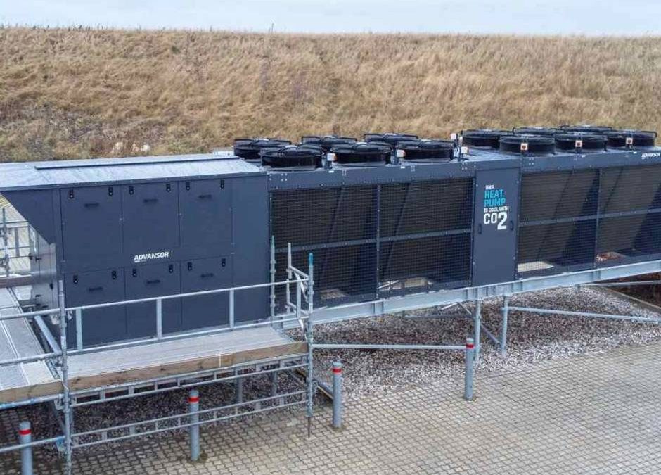 Реверсивна термопомпа за CO2 с технология plug-and-play